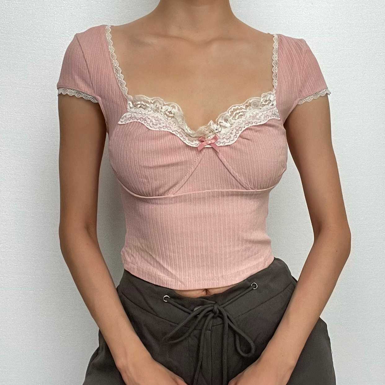 Cap sleeve lace hem textured contrast crop top