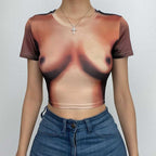 Short sleeve body pattern contrast crewneck crop top