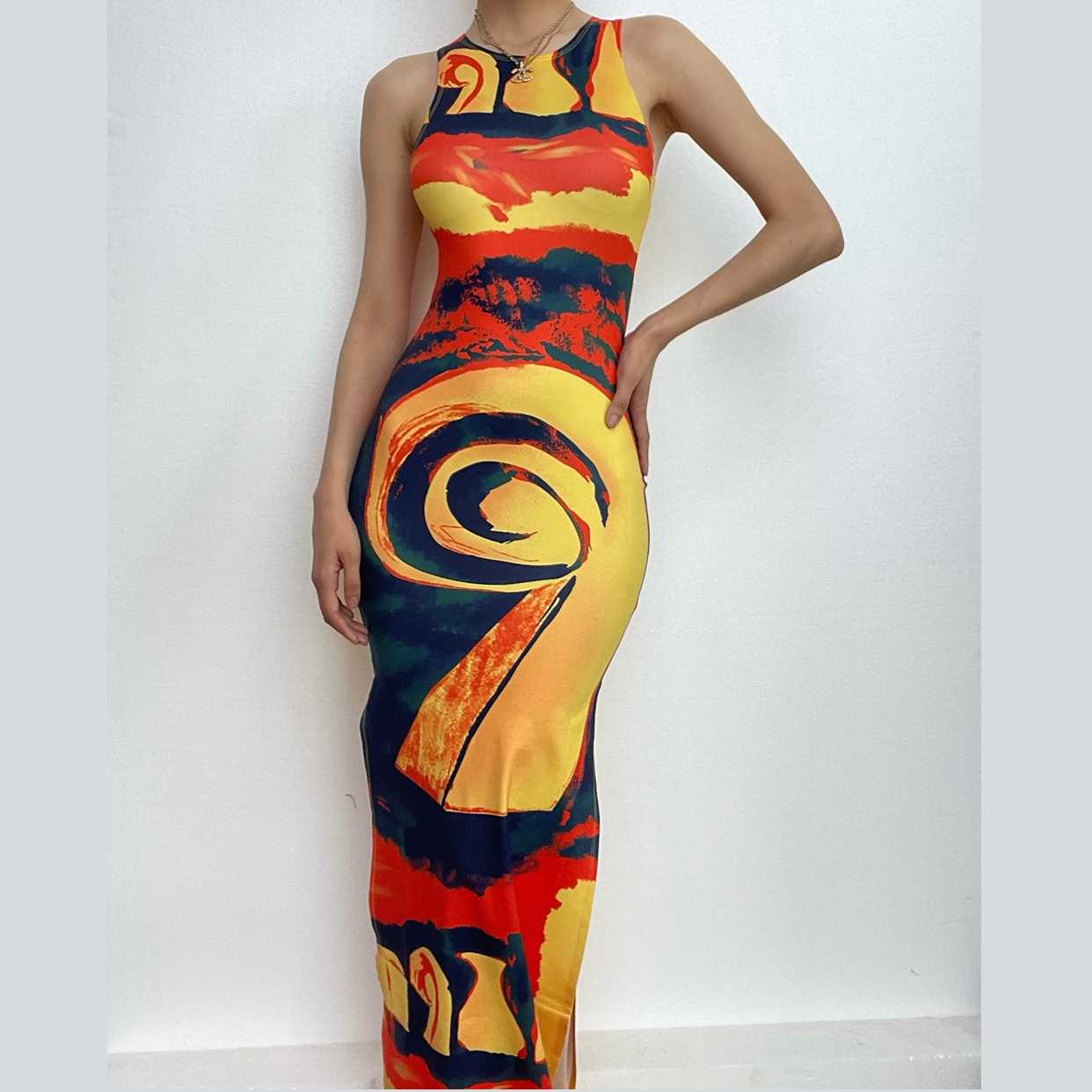 Crewneck sleeveless contrast print slit maxi dress
