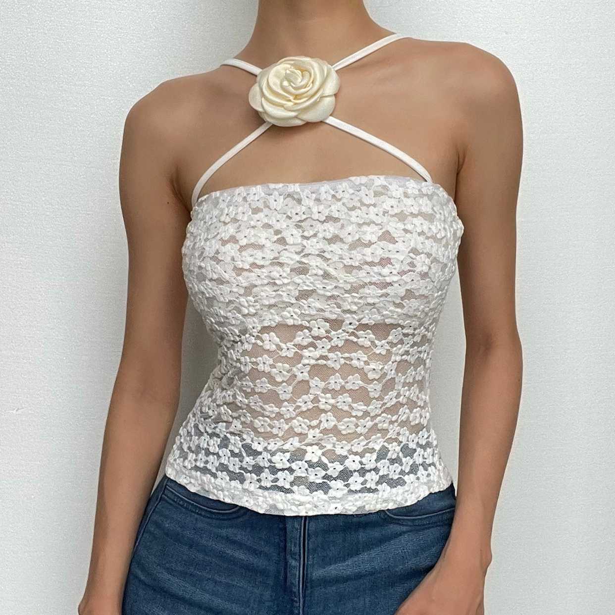Lace flower applique solid sleeveless backless top