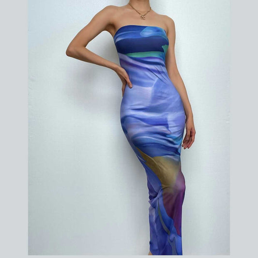Rückenfreies, ärmelloses Maxi-Tube-Kleid mit Kontrastdruck 