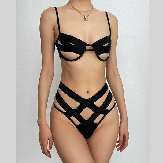 Completo pantaloni canotta senza schienale con incrocio frontale traforato 