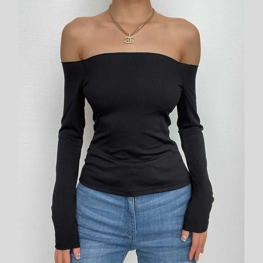 Top a coste con maniche lunghe e spalle scoperte 