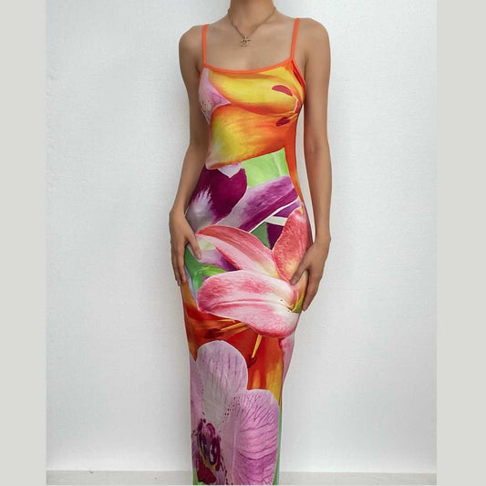 Rückenfreies Maxikleid mit Camisole-Ausschnitt und Blumenmuster und Kontrast 