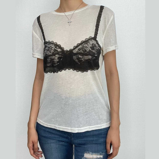 Top girocollo a maniche corte con motivo a reggiseno a contrasto 