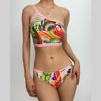 Costume da bagno bikini monospalla con stampa a foglie e schiena scoperta a contrasto