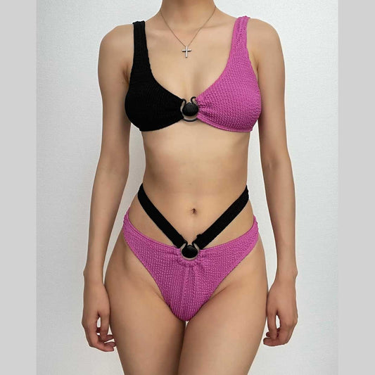 Costume da bagno intero imbottito con anello a O traforato e contrasto testurizzato