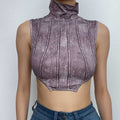 Top corto senza maniche a contrasto con collo alto e tie-dye