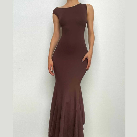 Unregelmäßiges, ärmelloses, gerüschtes, einfarbiges, schulterfreies Maxikleid