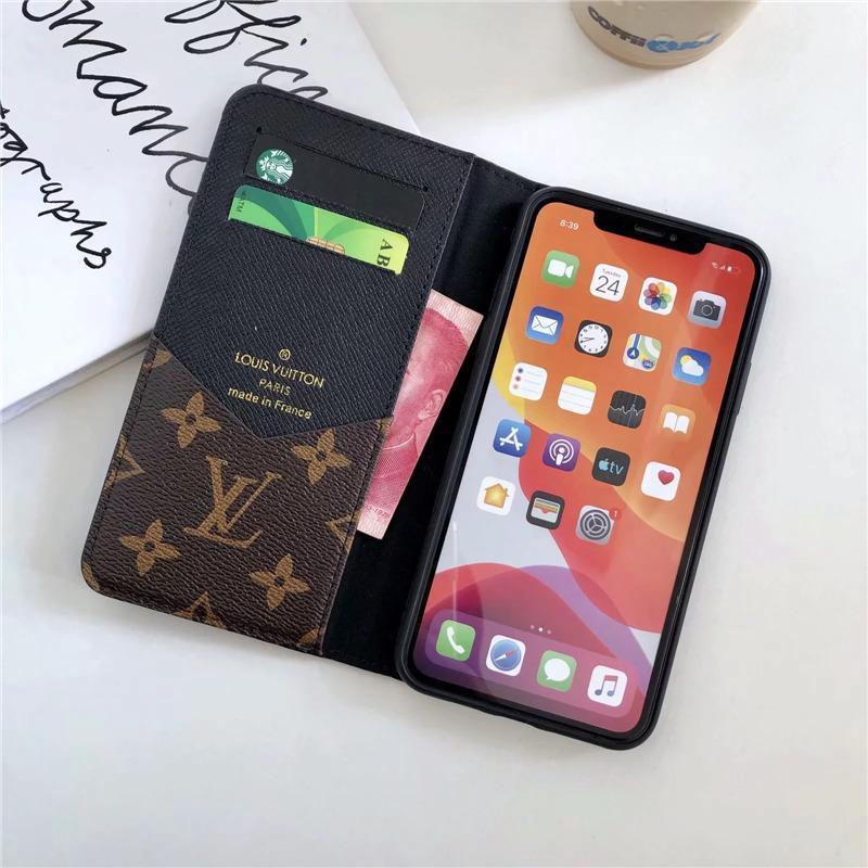 Classic Phone Wallet for iPhones - ERPOQ
