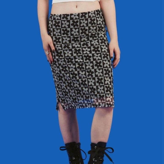 “Audrey” 90s Midi Skirt