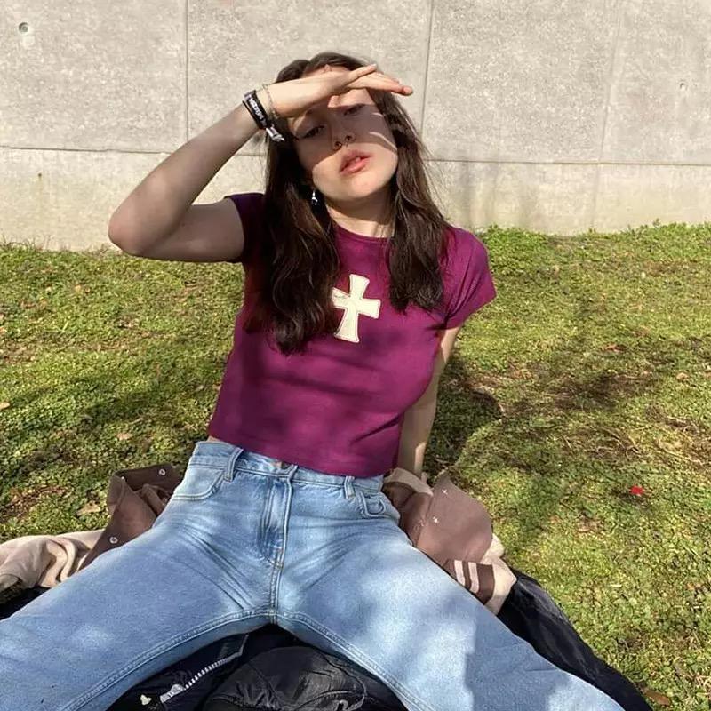 Maglietta per neonati "Cross My Heart" (colori disponibili)