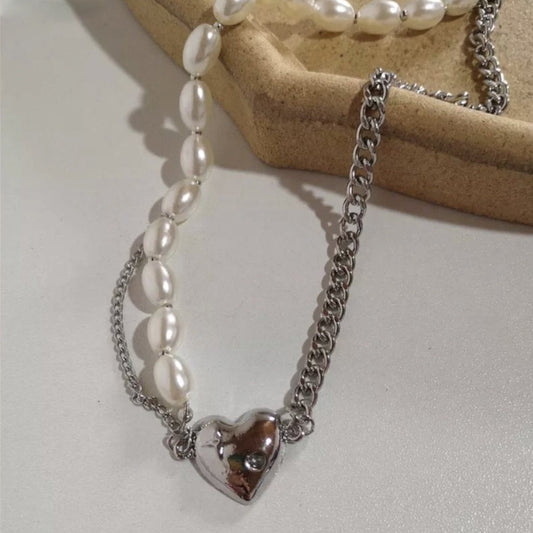 “Halfsies” Y2K Pearl Necklace