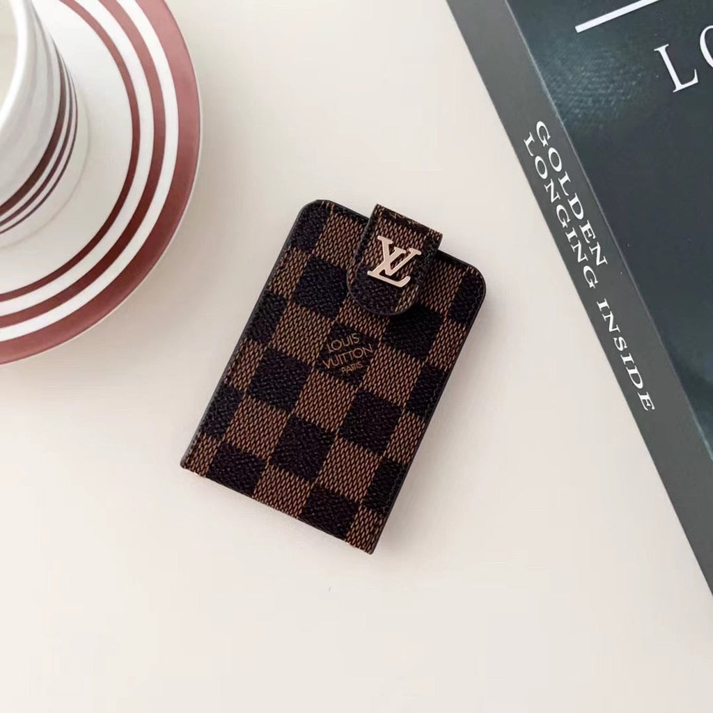 Modische Kartenhülle mit Kissen