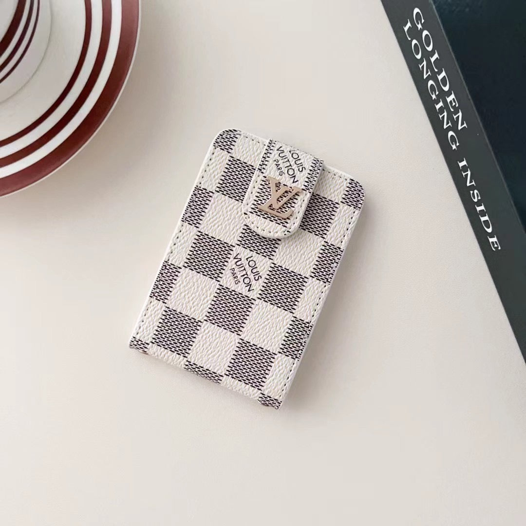 Modische Kartenhülle mit Kissen