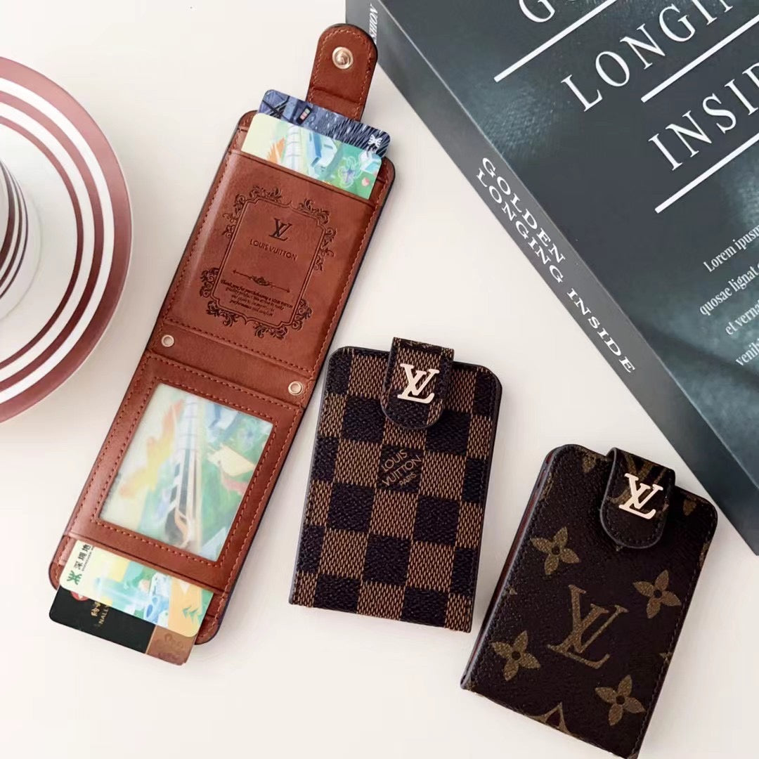 Modische Kartenhülle mit Kissen