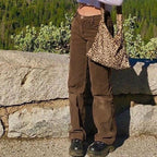 Pantaloni in velluto a coste marrone a vita bassa "Kim"