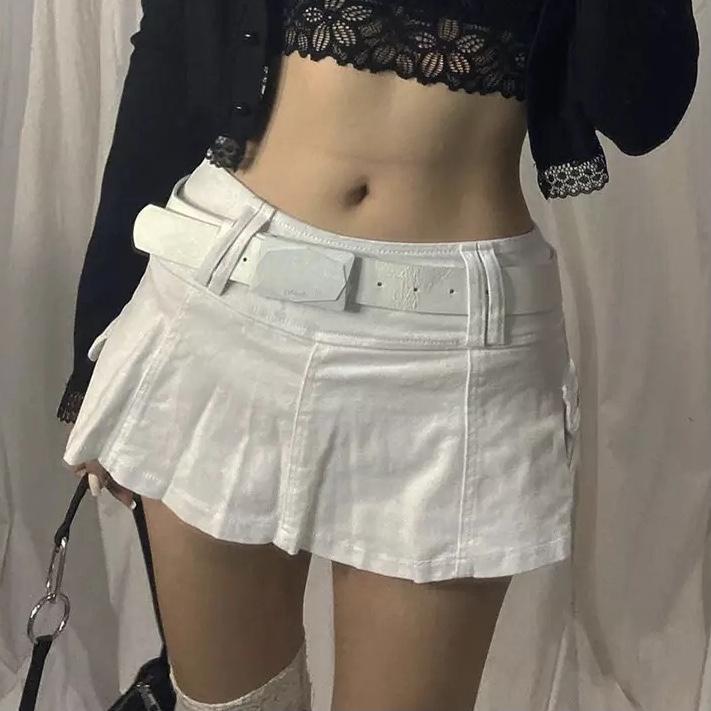 Y2K Low Rise Micro Jean Skirt In White
