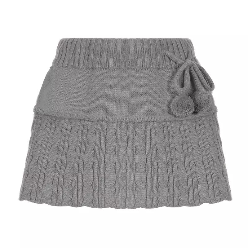Gonna micro Y2K in maglia a trecce con dettaglio pompon
