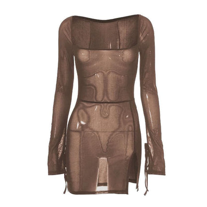 Transparentes, langärmliges Minikleid aus transparentem Netzstoff mit quadratischem Ausschnitt und Schlitz