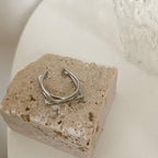 Unregelmäßiger massiver offener Ring 