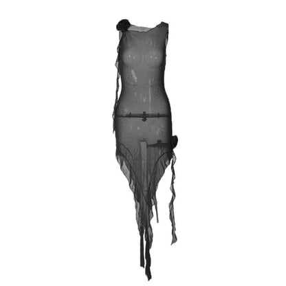 Ärmelloses Midikleid aus transparentem Netzstoff mit Rüschen und Blumenapplikation