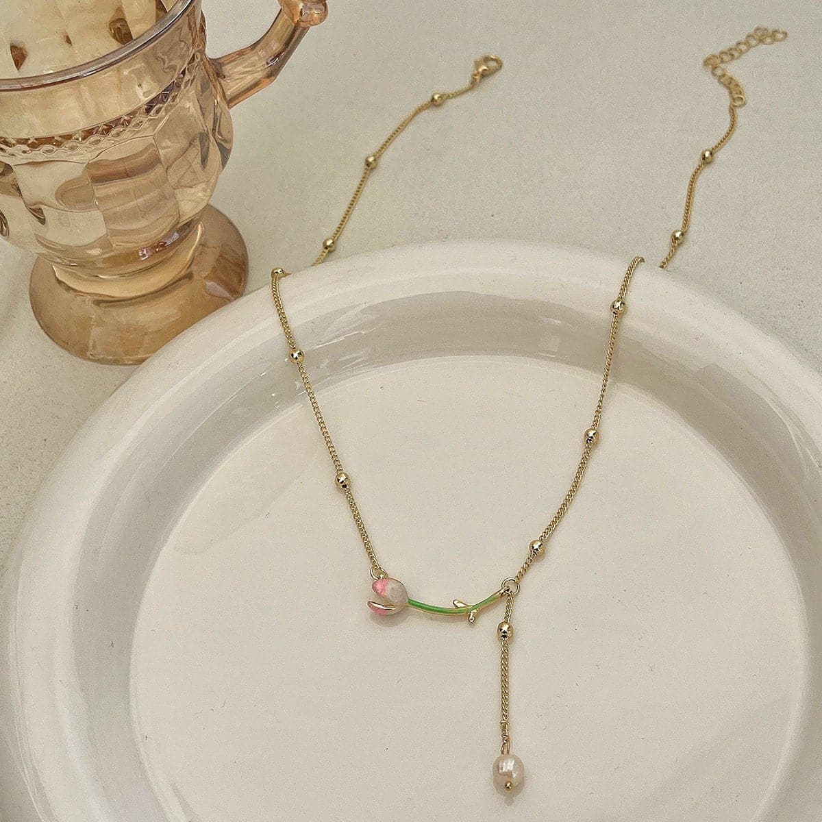 Flower Pendant Pearl Necklace