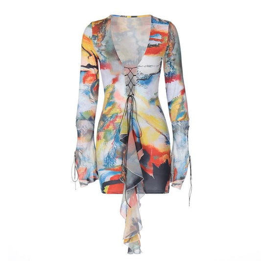 Minikleid mit Batikmuster und Schnürung in Kontrastfarbe und ausgestellten Ärmeln