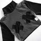 Top corto patchwork con guanti a maniche lunghe e collo alto in rete