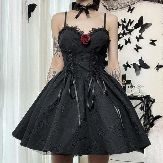 Strukturiertes Minikleid mit Schnürung und Spitzensaum, Blumenapplikation, Reißverschluss