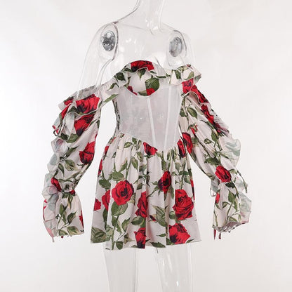 Schulterfreies, kontrastierendes, langärmliges, rückenfreies Minikleid mit Blumenmuster 
