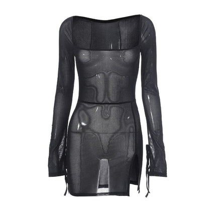 Transparentes, langärmliges Minikleid aus transparentem Netzstoff mit quadratischem Ausschnitt und Schlitz