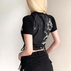 Top corto a maniche corte con patchwork a contrasto e tie-dye con coulisse 