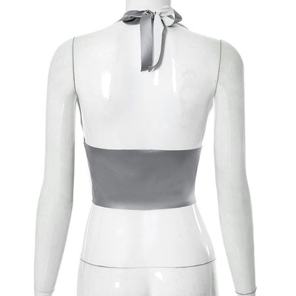 Neckholder-Crop-Top aus PU-Leder mit Reißverschluss und rückenfreiem V-Ausschnitt 