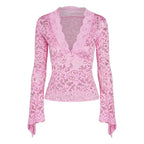 Top trasparente in pizzo con scollo a V e maniche svasate
