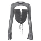 Top con corsetto, maniche svasate, scollo rotondo, schiena scoperta e lacci 