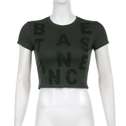 Kurzärmliges Crop-Top mit Rundhalsausschnitt und Kontrastdruck 