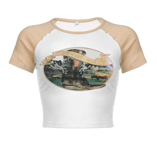 Top corto a maniche corte con scollo a giro e contrasto astratto con patchwork di punti 