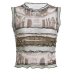 Top senza maniche a contrasto con volant a righe e patchwork in rete 