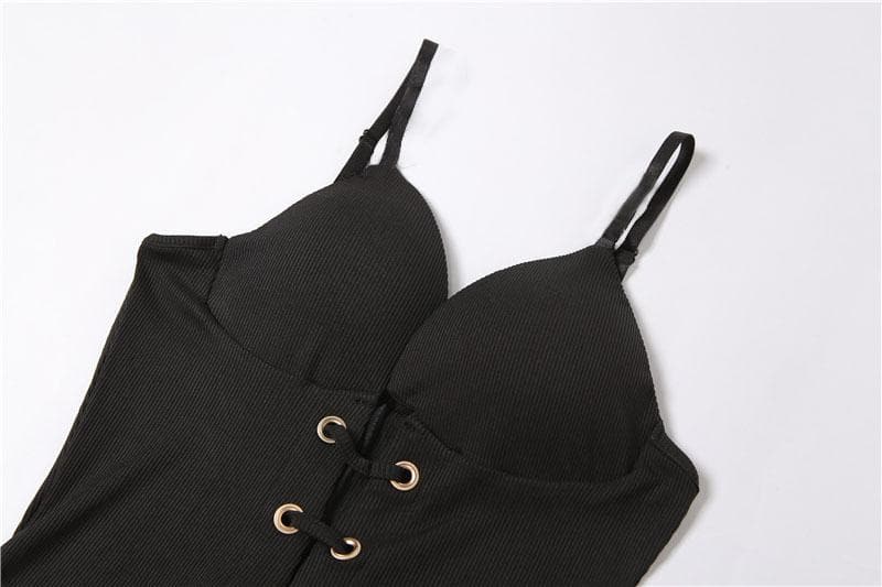 Gerippter, rückenfreier, einfarbiger Camisole-Jumpsuit mit V-Ausschnitt 