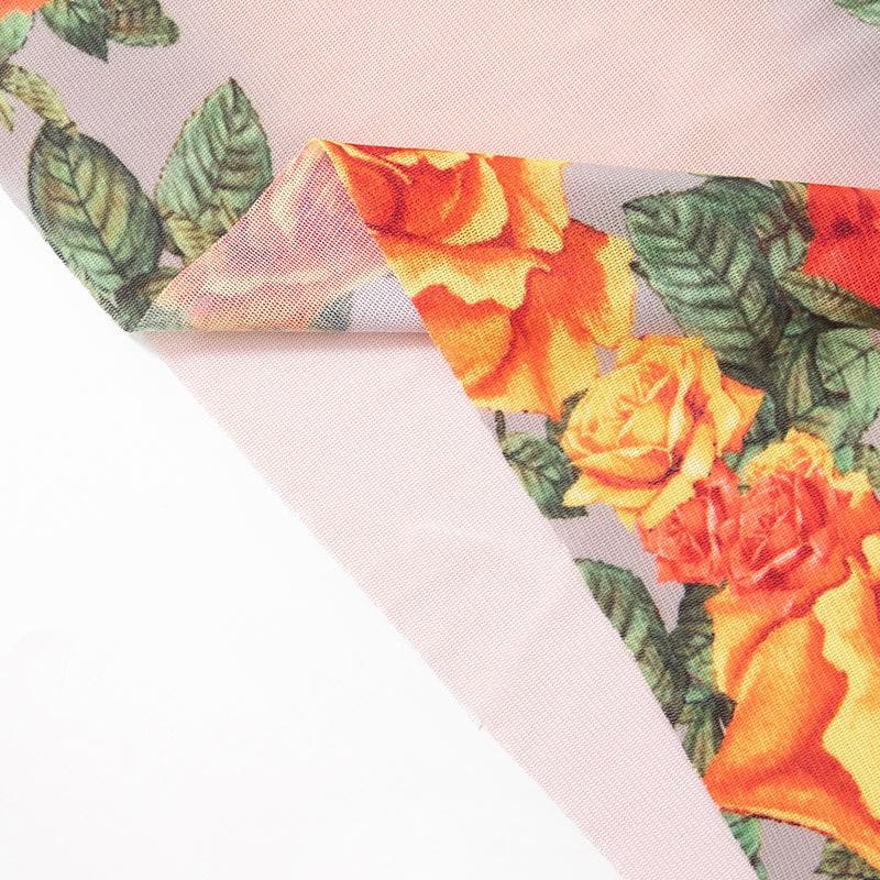 Maxikleid mit langen Ärmeln und transparentem Netzstoff im Kontrastmuster mit Blumenmuster 