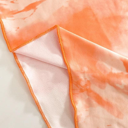 Minikleid mit ausgestellten Ärmeln, Batikmuster und kontrastierendem V-Ausschnitt zum Selbstbinden 