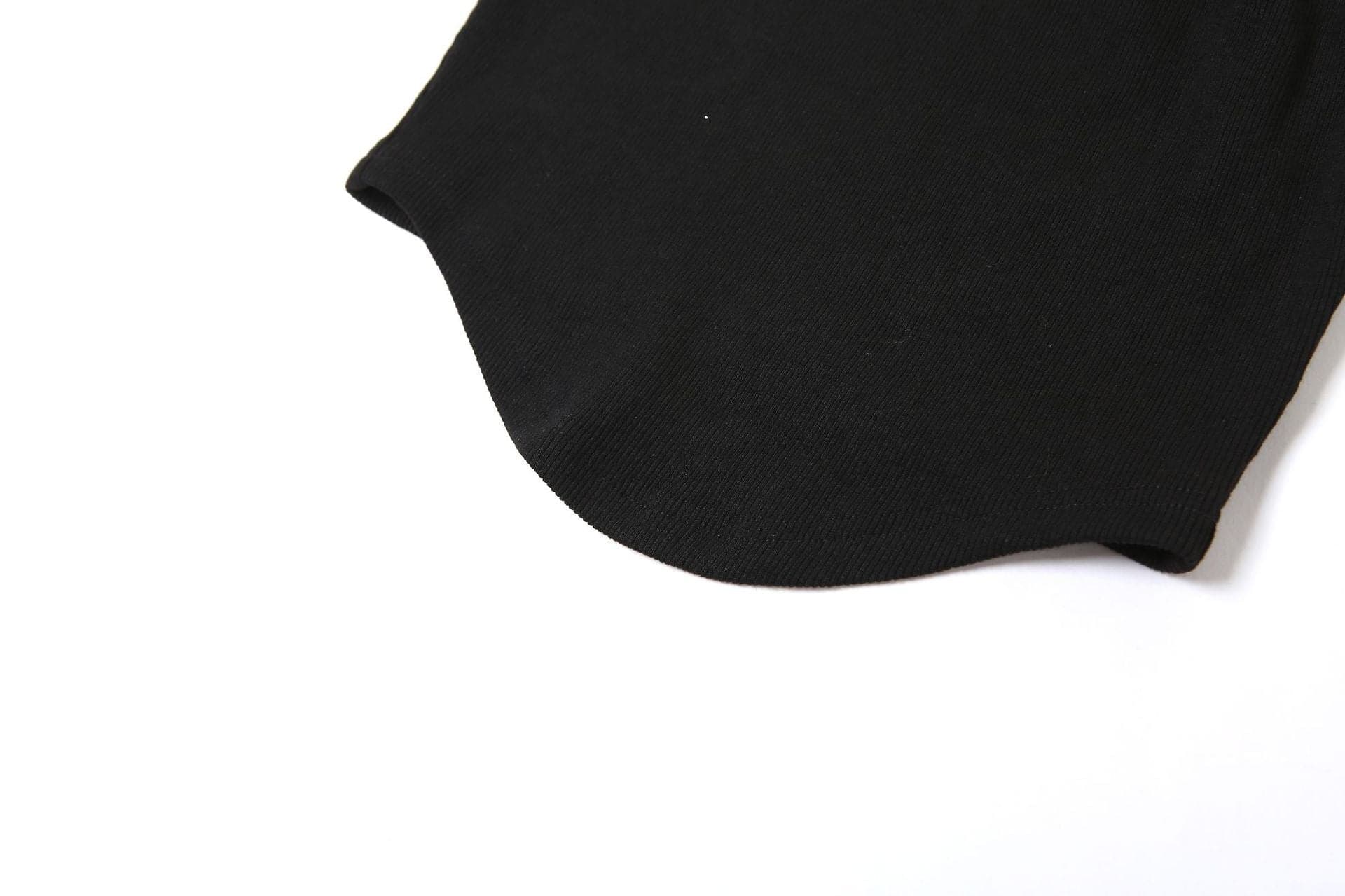 Crewneck sleeveless hollow out metal chain solid crop top