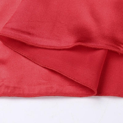 Langärmliges, wattiertes Minikleid mit Spitzenreißverschluss und Patchwork