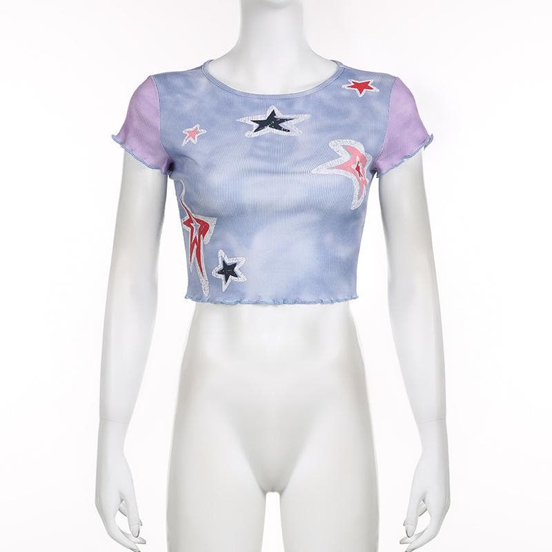 Top corto tie-dye con maniche a cappuccio e motivo a stelle arricciate a contrasto 