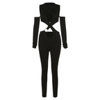 Einfarbiger Jumpsuit mit überkreuzten Ärmeln und ausgehöhlten Schultern und O-Ring 