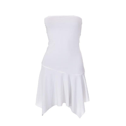 Ärmelloses, rückenfreies Minikleid mit unregelmäßigem Schlauch und Rüschen 