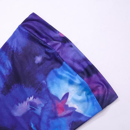 Rückenfreies Mini-Tube-Kleid mit Batikmuster und Kontrast