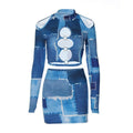 Minigonna in denim con stampa a O e maniche lunghe, collo alto e traforato 