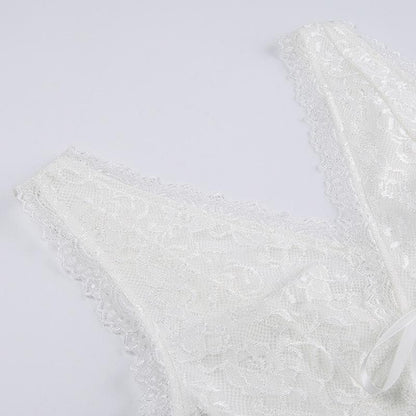 Top senza maniche con laccetti e scollo a V in patchwork di pizzo